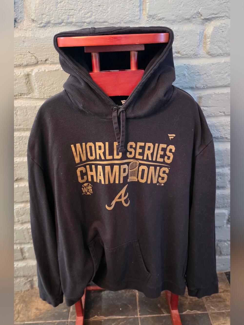 ATLANTA BRAVES Black Hoodie with Gold "World Series Champions" FANATICS 5XL